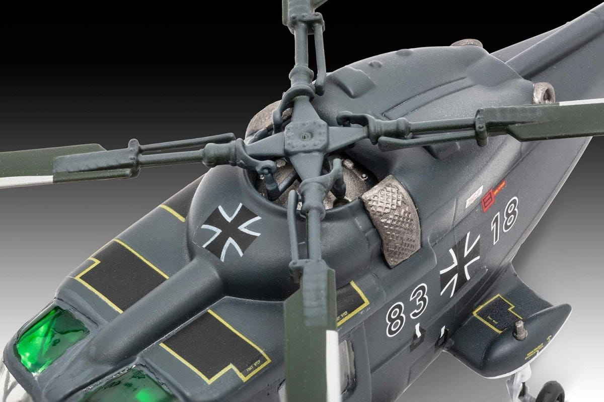Top-down close-up of the Revell Lynx Mk.88A rotor hub and Iron Cross markings
