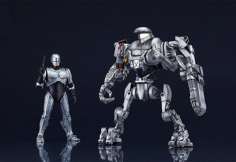 Moderoid RoboCop 2 Cain size comparison beside a RoboCop kit sold separately