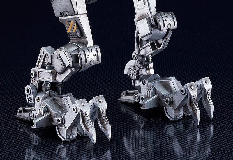 Close-up of Moderoid RoboCop 2 (Cain) clawed feet and leg detail