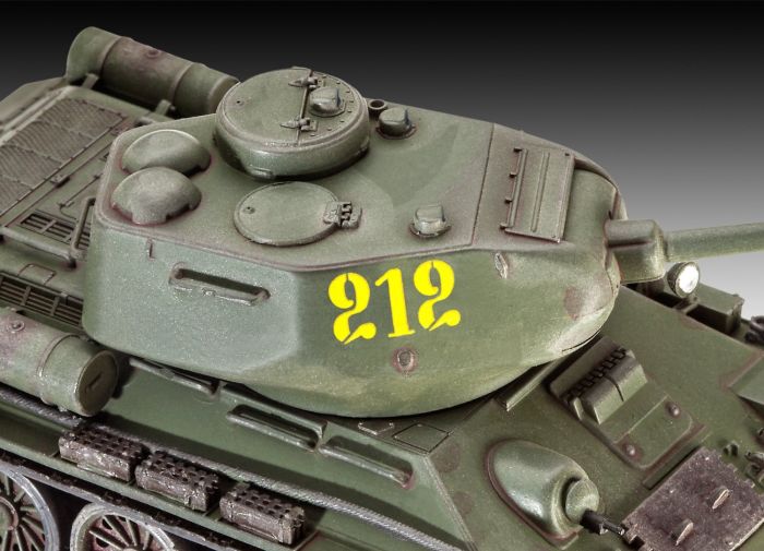 Revell T-34/85 (1:72) - Loaded Dice