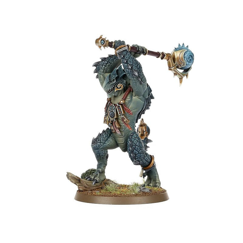 Painted Seraphon Kroxigor raising an ornate moonstone hammer overhead