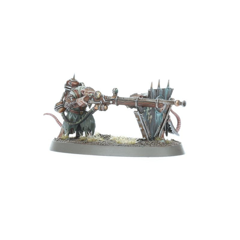 Painted Warplock Jezzail team firing over a spiked pavise, front view