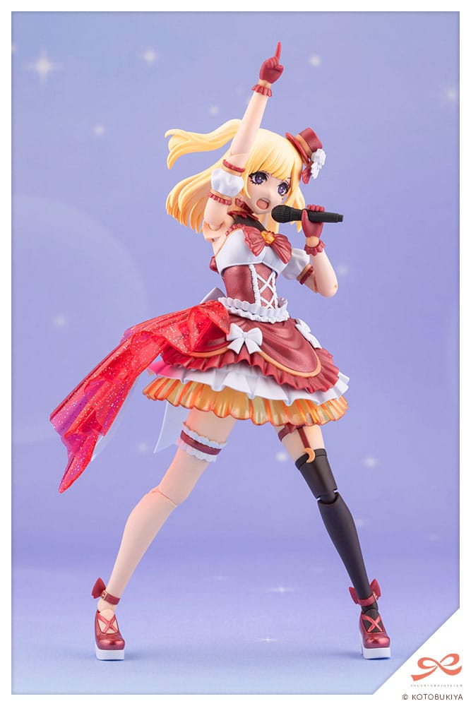 Yue Kisaragi Strawberry Moon kit singing into a microphone with arm pointing up