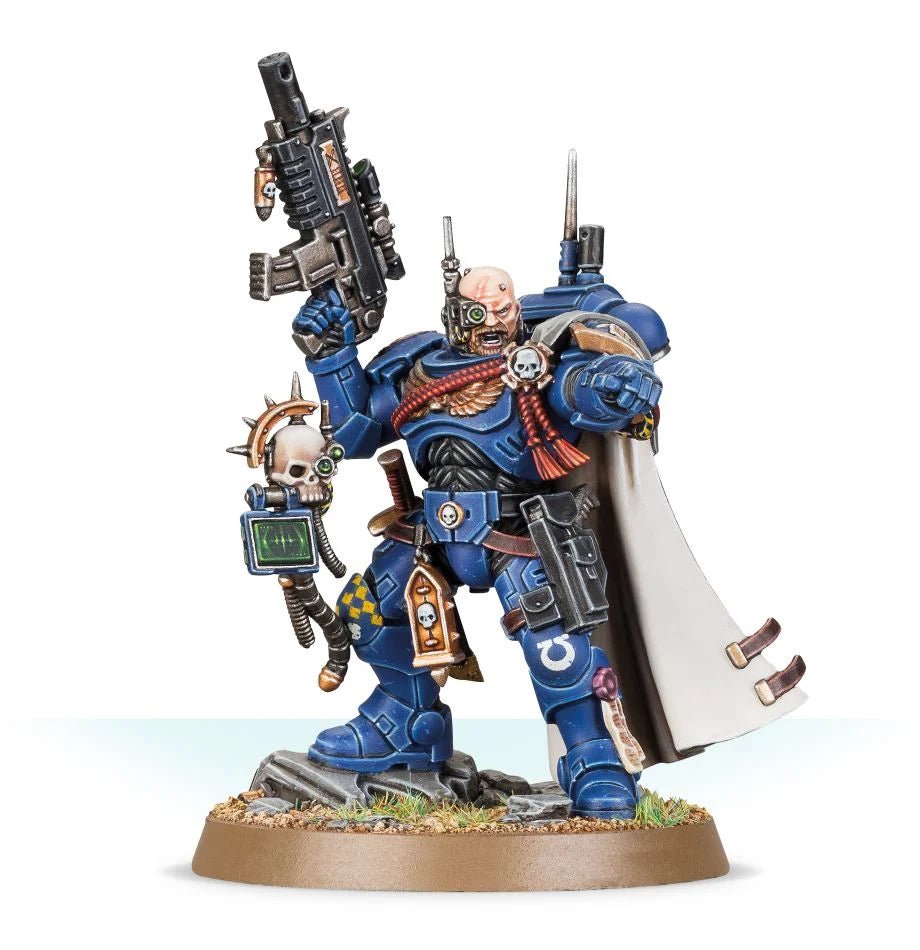 Space Marines: Captain in Phobos Armour - Loaded Dice