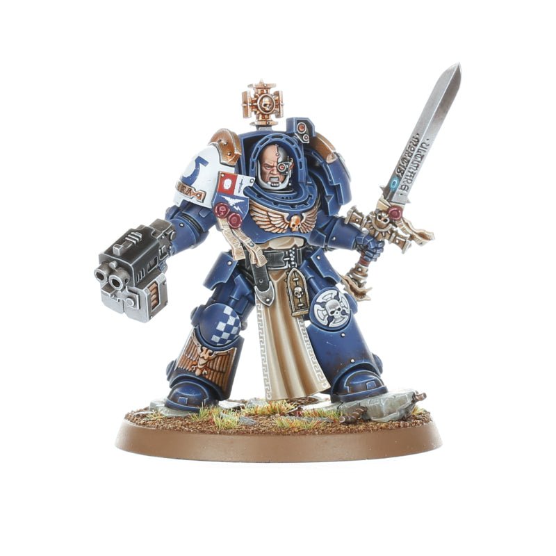 Space Marines: Captain In Terminator Armour painted miniature - Loaded Dice