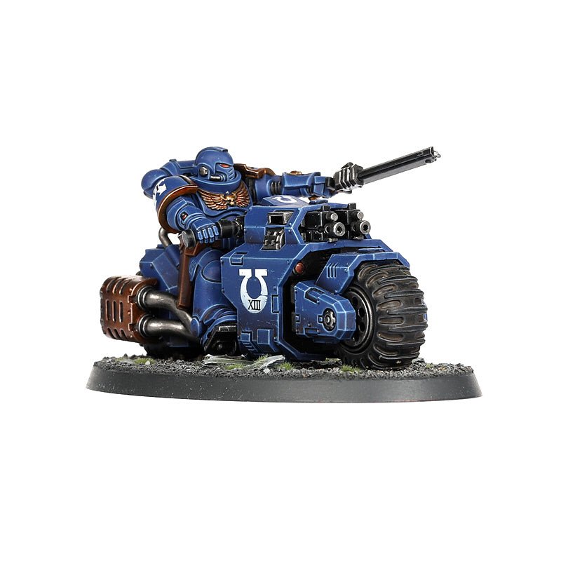 Space Marines: Outriders painted miniature - Loaded Dice
