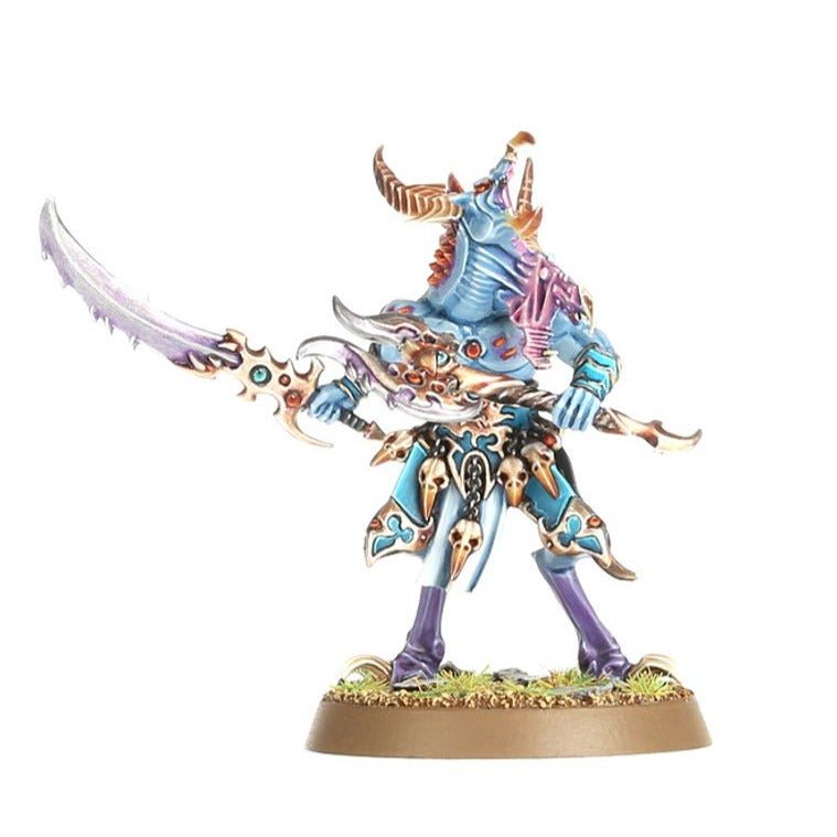 Painted blue-skinned Tzeentch beastman wielding a great curved blade