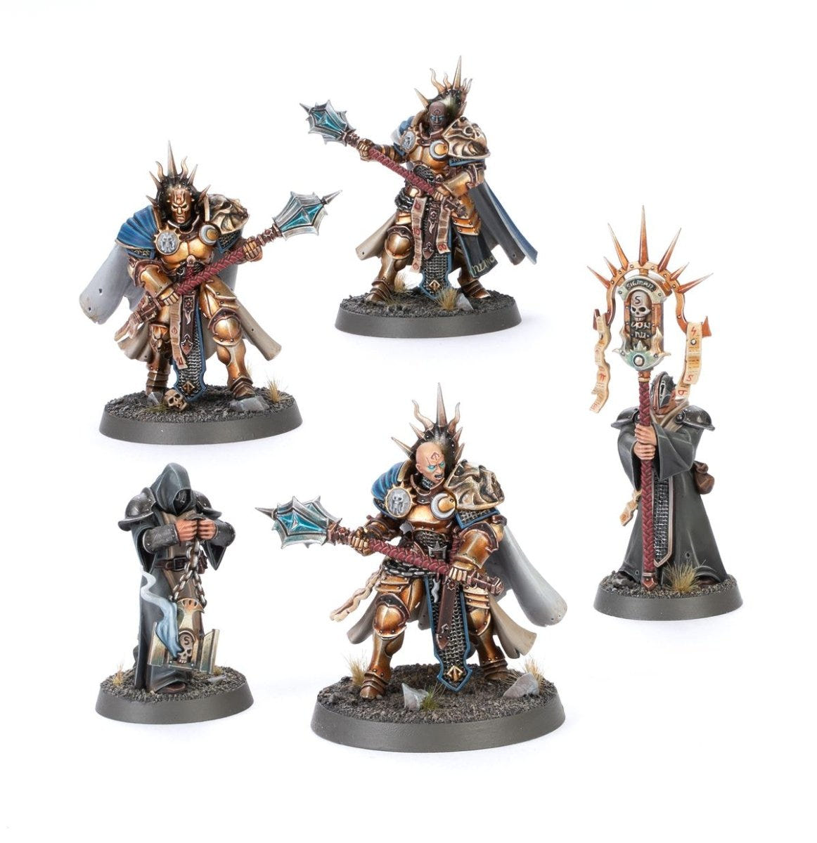 Painted Reclusians unit built with maces, alongside the two hooded Memorians