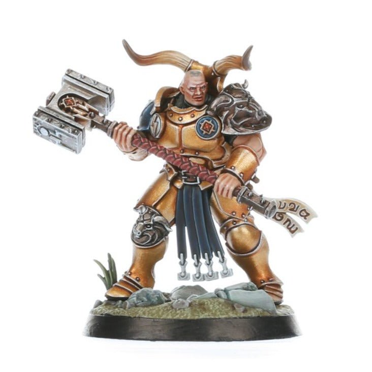 Painted horned Blacktalons warrior swinging a large warhammer