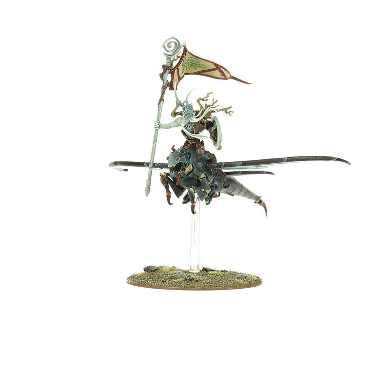 Sylvaneth Spiterider Lancer standard bearer carrying a pennant, painted in teal and green