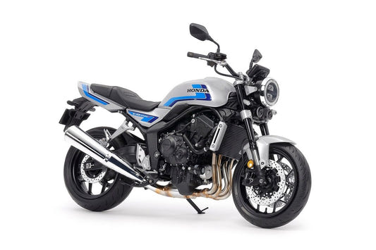 Tamiya 1/12 Honda CB1000F kit, built model in silver and blue, front three-quarter view