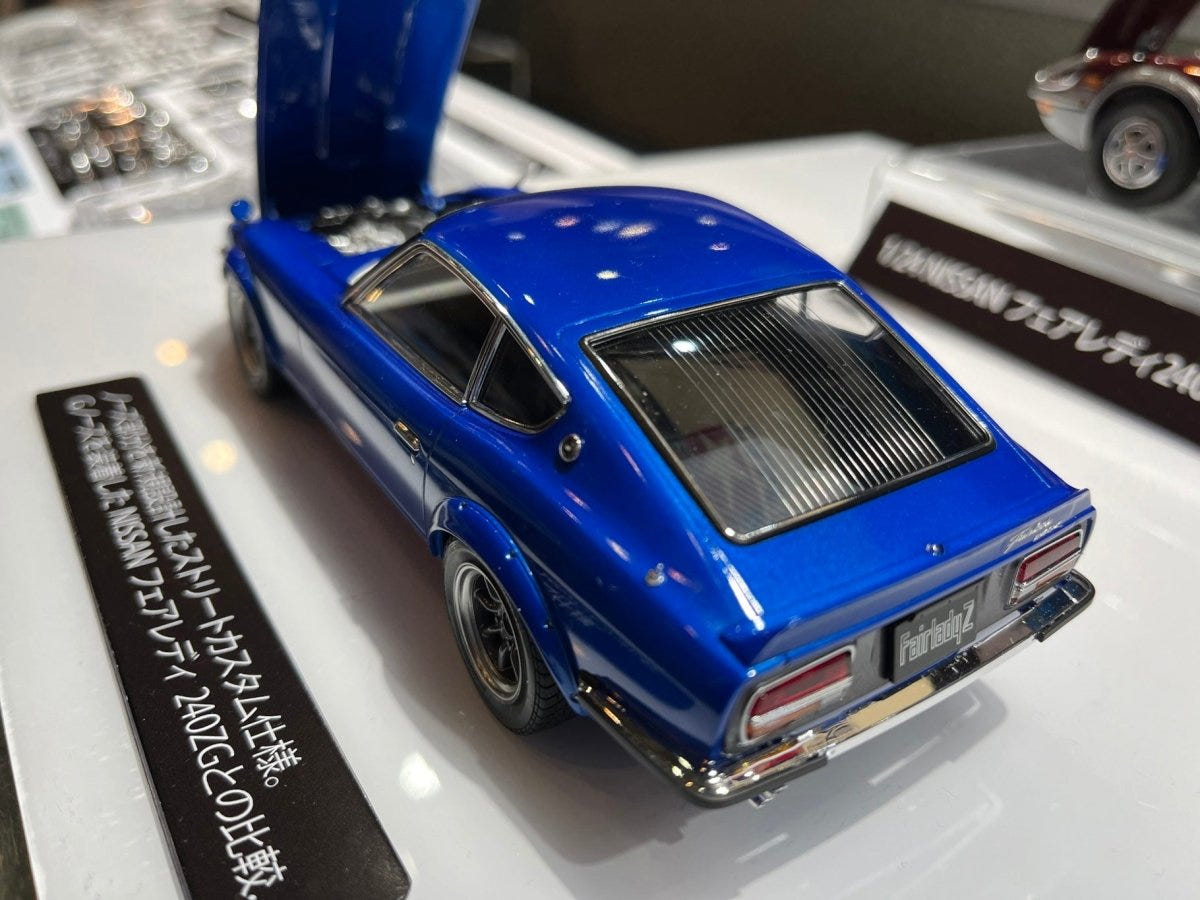 Tamiya 1/24 Nissan Fairlady 240Z Street Custom kit, show display build, rear view with louvred window