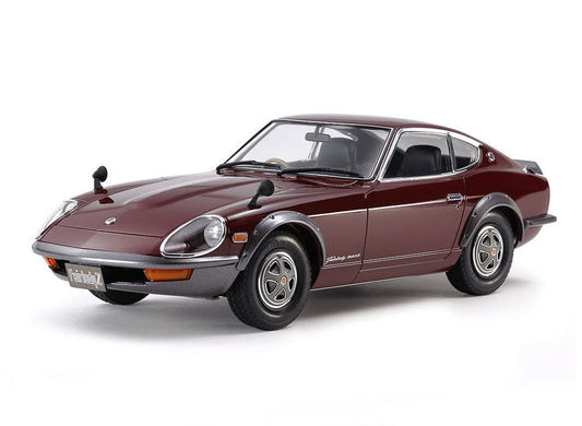 Tamiya 1/24 Nissan Fairlady 240ZG kit, built model in maroon, front three-quarter view