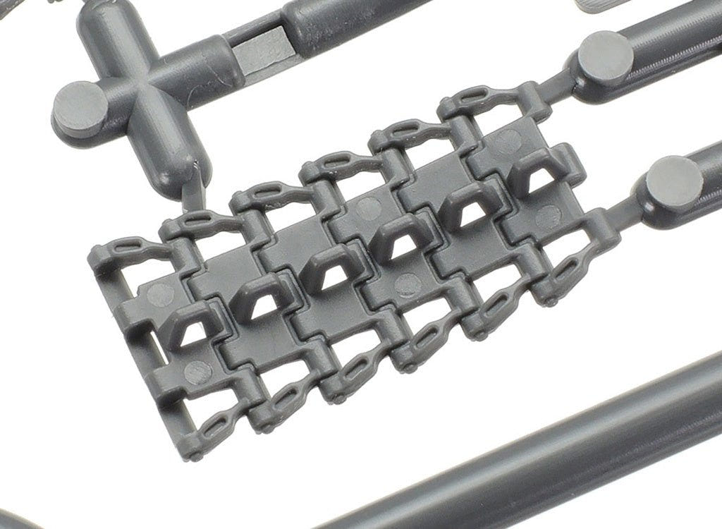 Tamiya 1/35 Panzer IV Ausf.F kit, close-up of unpainted link-and-length track parts on the sprue