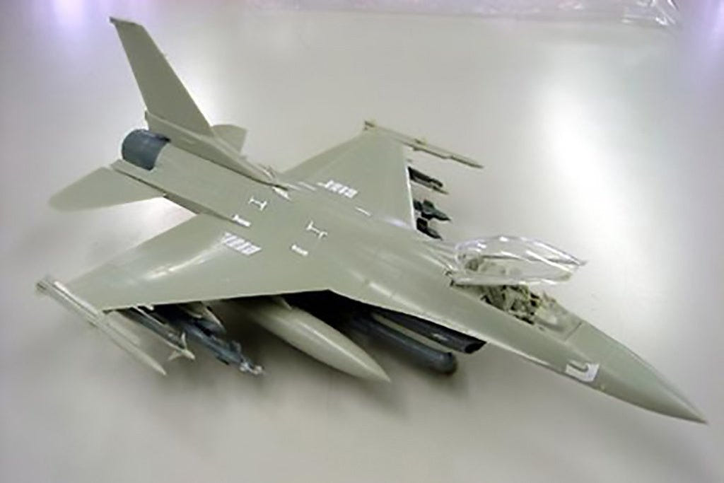 Tamiya 1/48 Lockheed F-16C Block 25/32 kit, built model with underwing stores, viewed from above