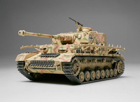 Tamiya 1/48 Panzer IV Ausf.J Sd.Kfz.161/2 kit, built model in sand camouflage, front three-quarter view