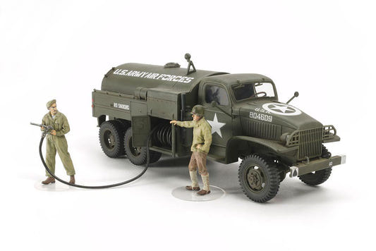 Tamiya 1/48 US airfield fuel truck kit, built 2.5-ton 6x6 tanker with two refuelling crew figures