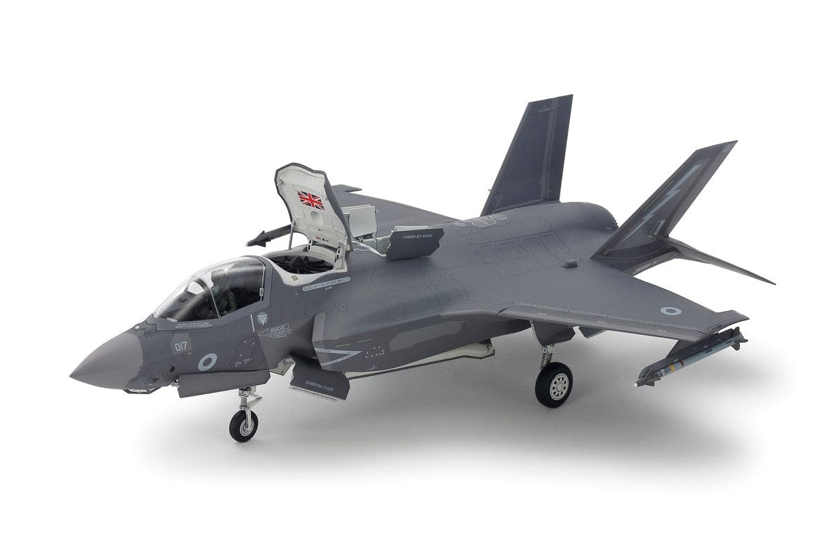 Tamiya 1/72 F-35B Lightning II kit, built model with lift fan door open, side view with gear down