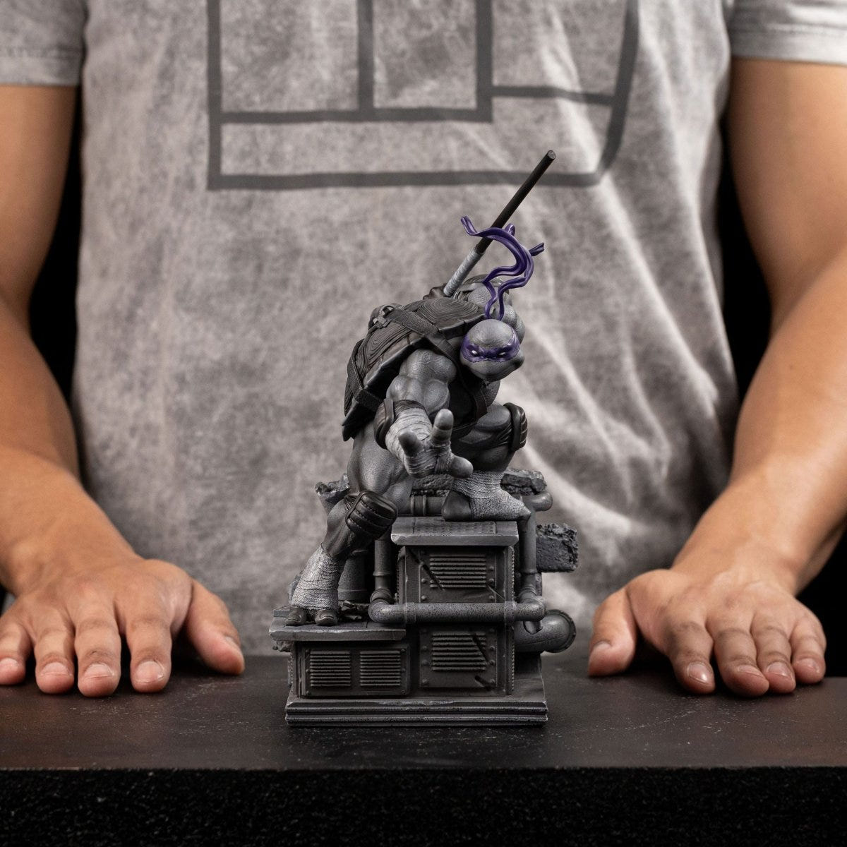 Teenage Mutant Ninja Turtles Art Scale Statue 1/10 Donatello Black and White Variant 26 cm heo exclusive - Loaded Dice