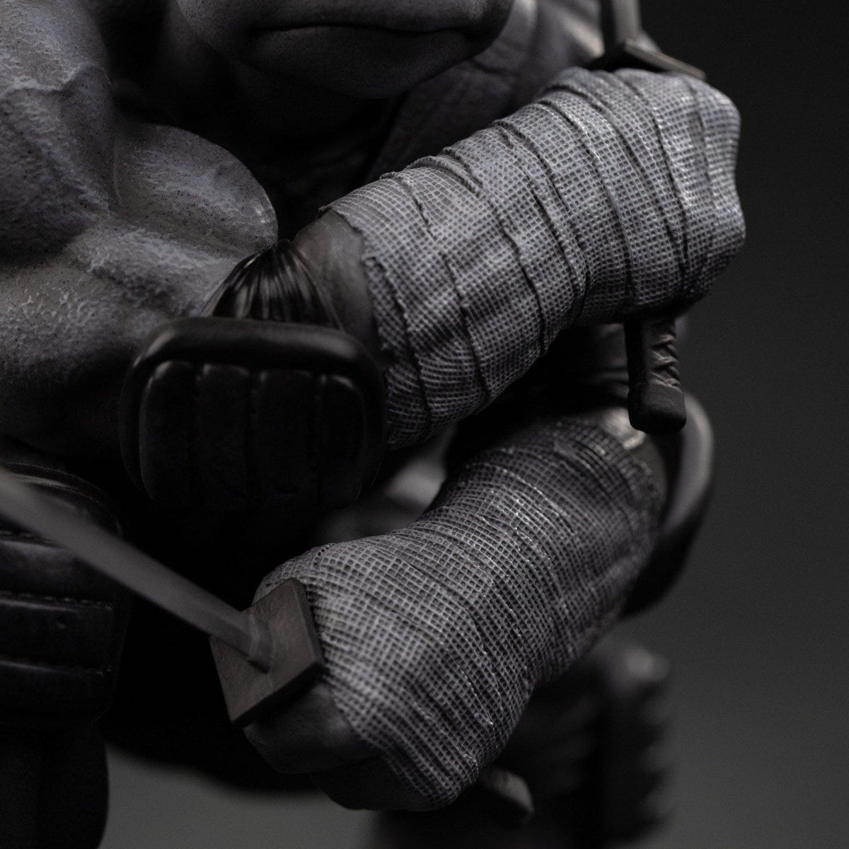 Teenage Mutant Ninja Turtles Art Scale Statue 1/10 Leonardo Black and White Variant 26 cm heo exclusive - Loaded Dice