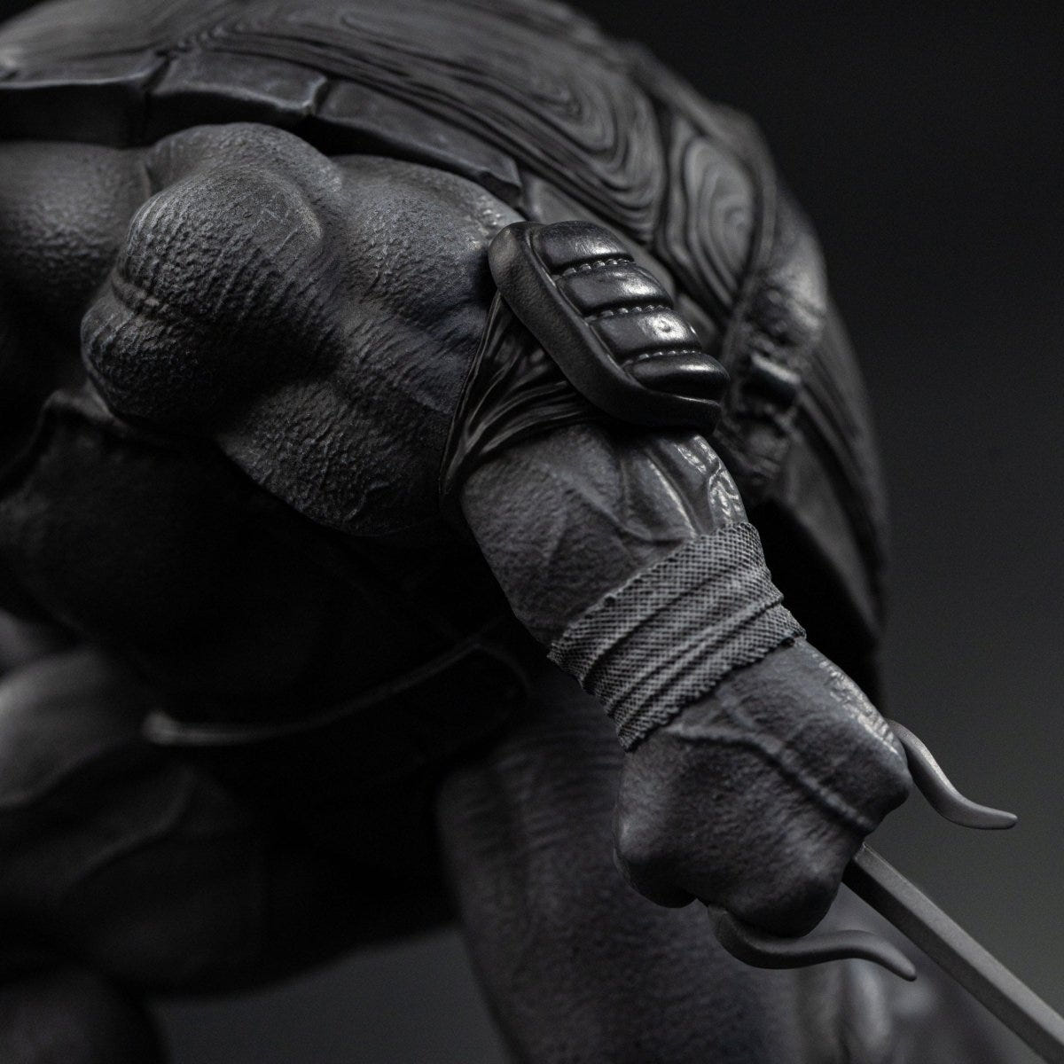 Teenage Mutant Ninja Turtles Art Scale Statue 1/10 Raphael Black and White Variant 26 cm heo exclusive - Loaded Dice
