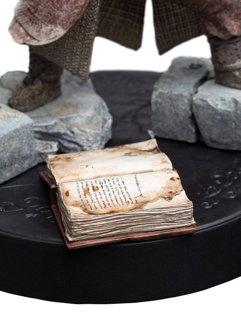 Close-up of the open book on the base of the Weta Workshop Gimli statue