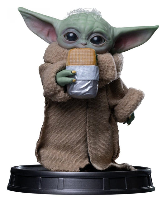 The Mandalorian & Grogu Grogu Collection Statue Grogu Food Cart Snack