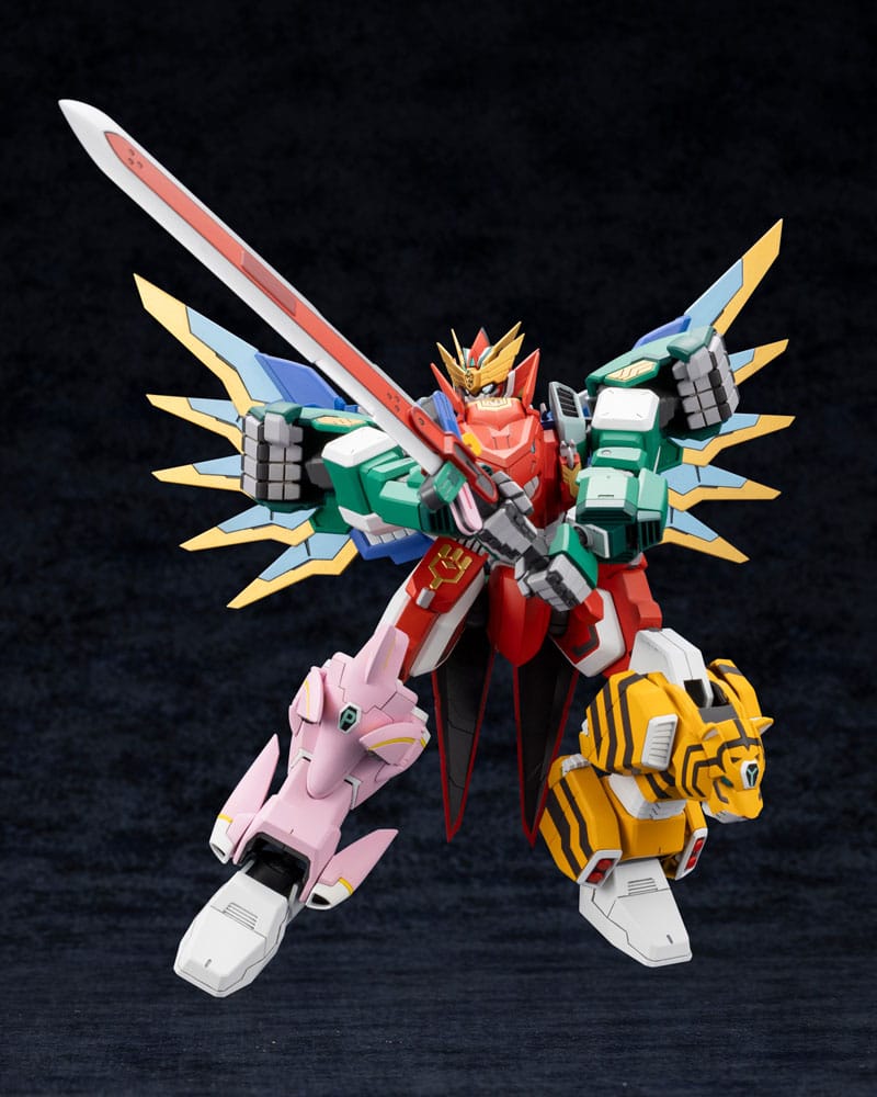 Maximum Kizuna Kaiser kit swinging the Great Band Sword overhead, front view