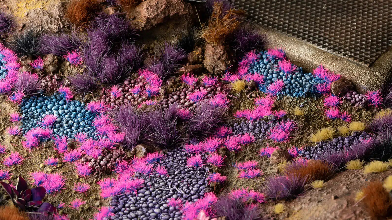 Gamers Grass Tiny Tufts - Alien Neon - Loaded Dice