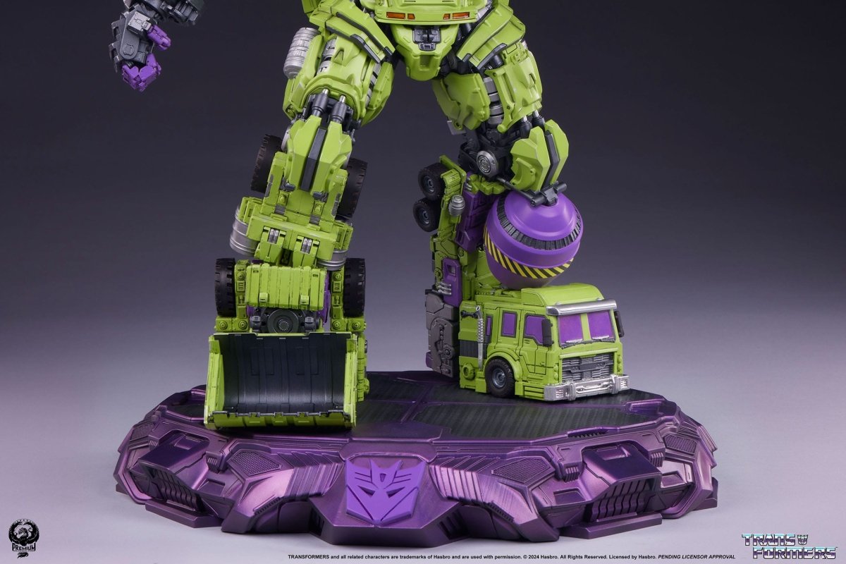 Transformers Museum Scale Statue Devastator 114 cm ETA 14 Days - Loaded Dice