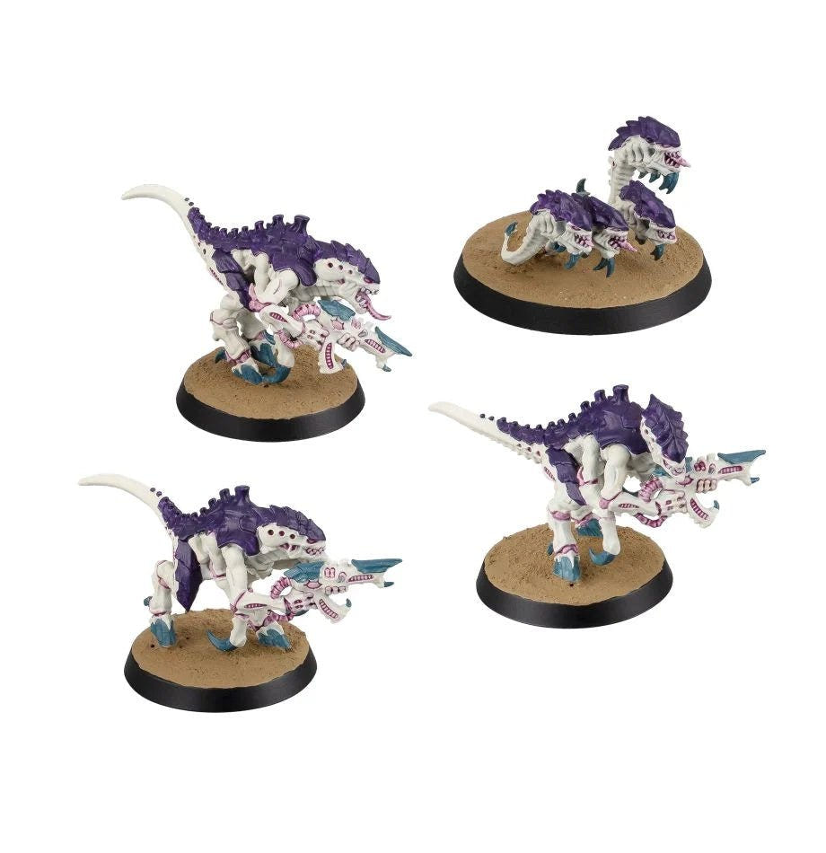 Four painted Tyranid Termagants in white and purple Hive Fleet Leviathan colours