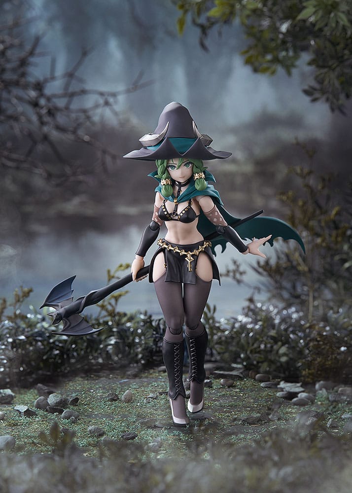figma Yahna walking through a misty forest scene with her staff, Unicorn Overlord