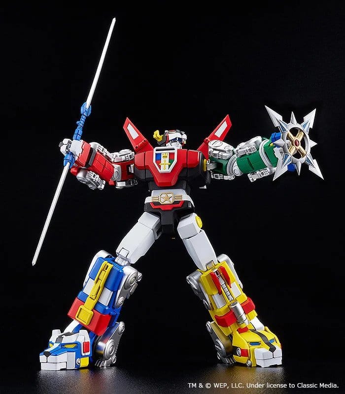 MODEROID Voltron combined robot wielding the Blazing Sword and a spiked weapon, arms outstretched