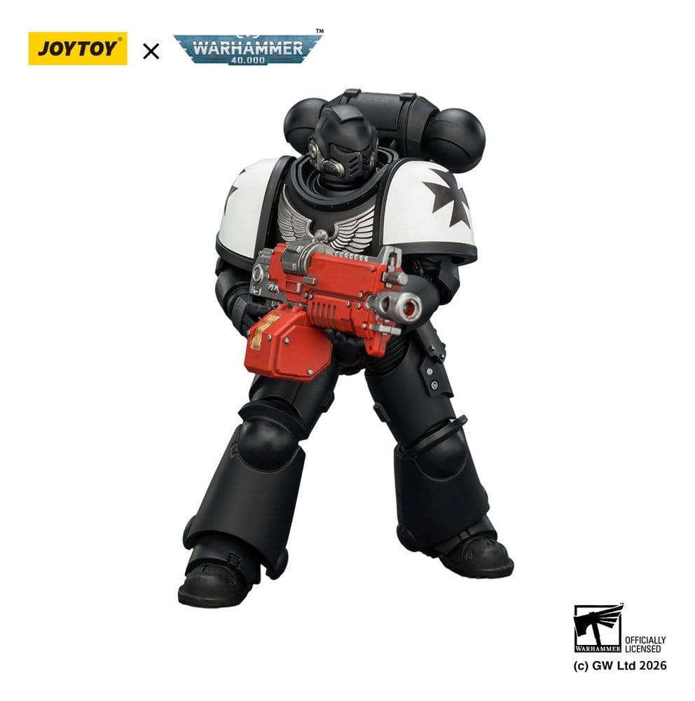JoyToy Warhammer 40,000 Black Templars Intercessor figure aiming red bolt rifle, on white