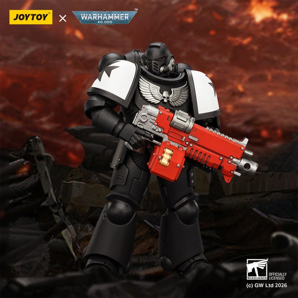 JoyToy Warhammer 40,000 Black Templars Intercessor figure with bolt rifle on a fiery battlefield backdrop