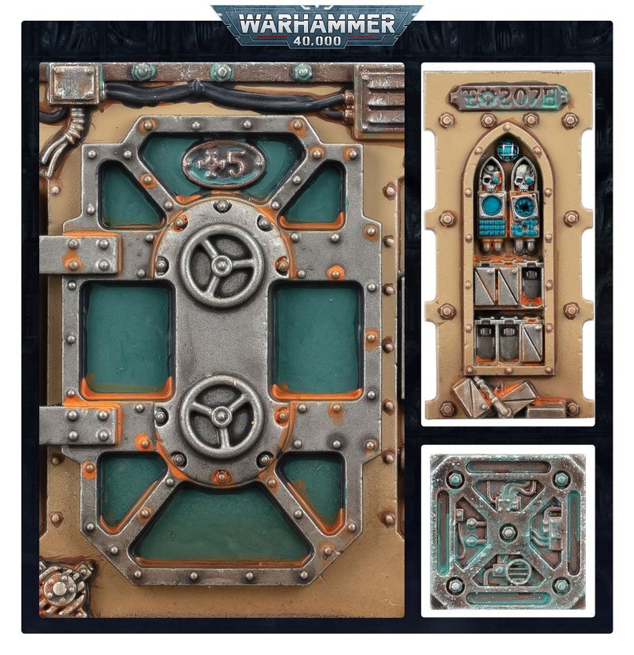 Close-up of a painted Gallowdark hatchway door, wall panel and pillar