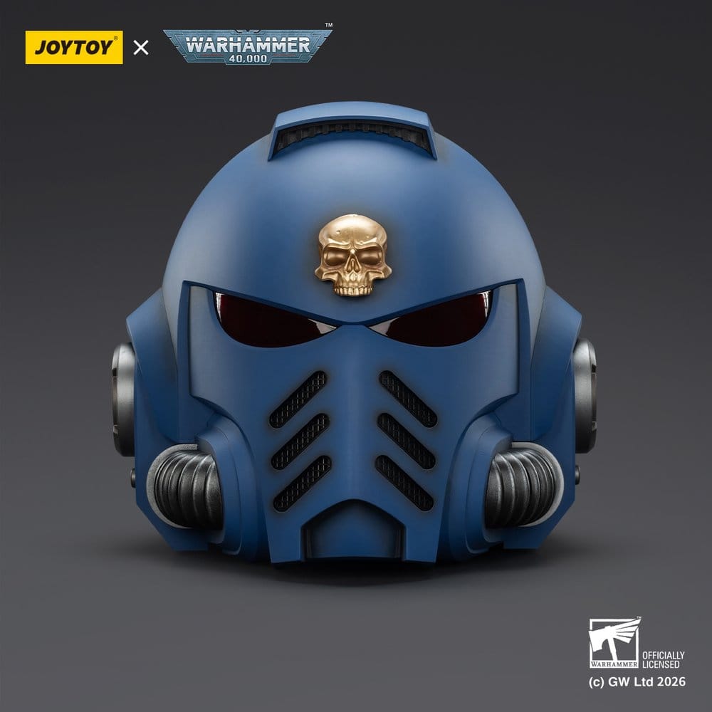 Ultramarines Captain MkX helmet detail