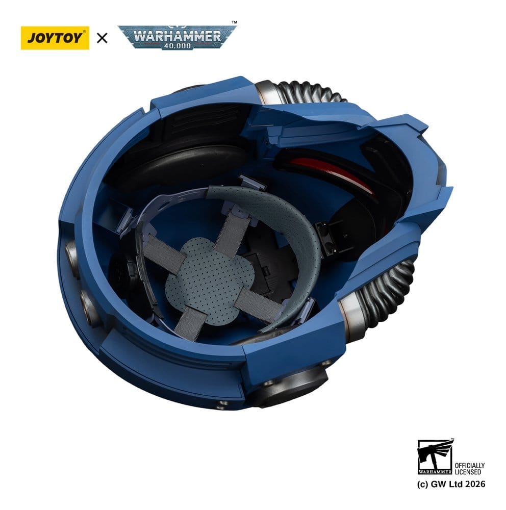 Ultramarines Captain MkX helmet detail