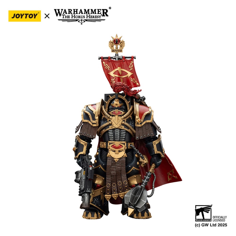 JoyToy Sons of Horus Cataphractii Praetor 14 cm figure, front view with banner, combi-melta and power maul, white background
