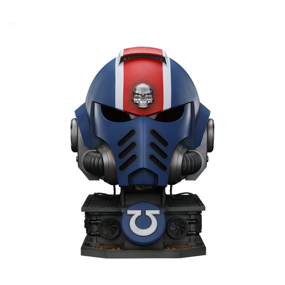 Titus helmet detail