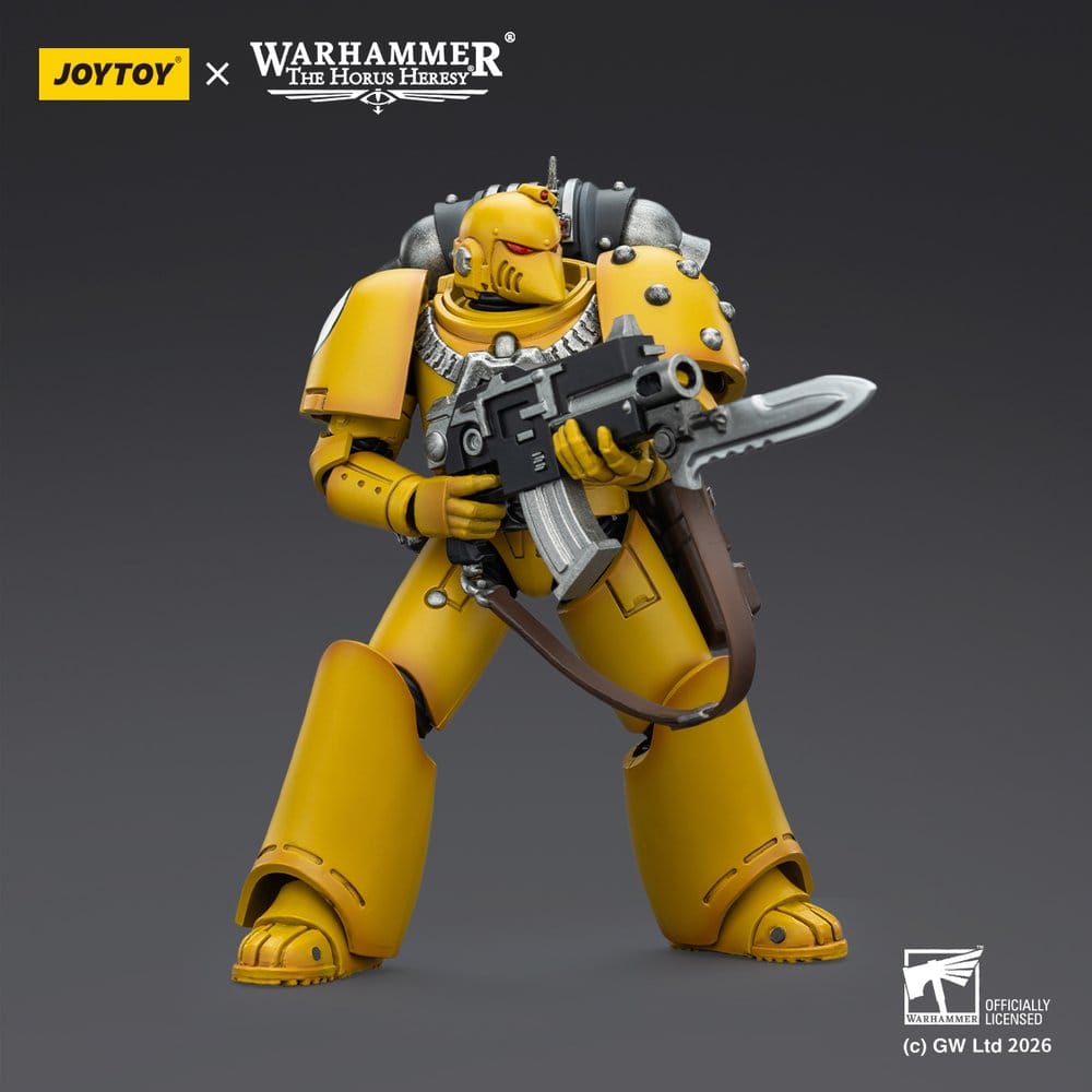 JoyToy Horus Heresy Imperial Fists MKVI Tactical Legionary figure, holding bayonet bolter, three-quarter view, on dark