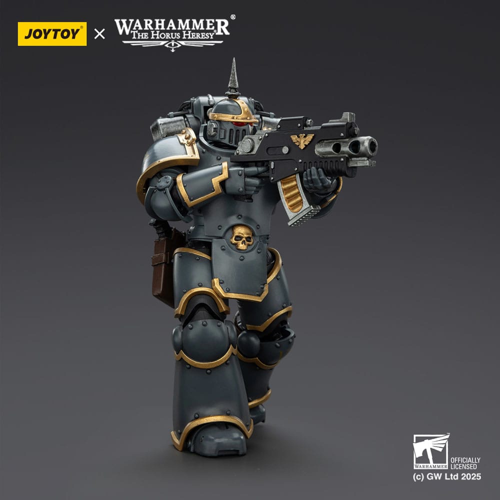 JoyToy Horus Heresy Space Wolves MK III Tactical Legionary figure, aiming bolter, three-quarter view, on dark