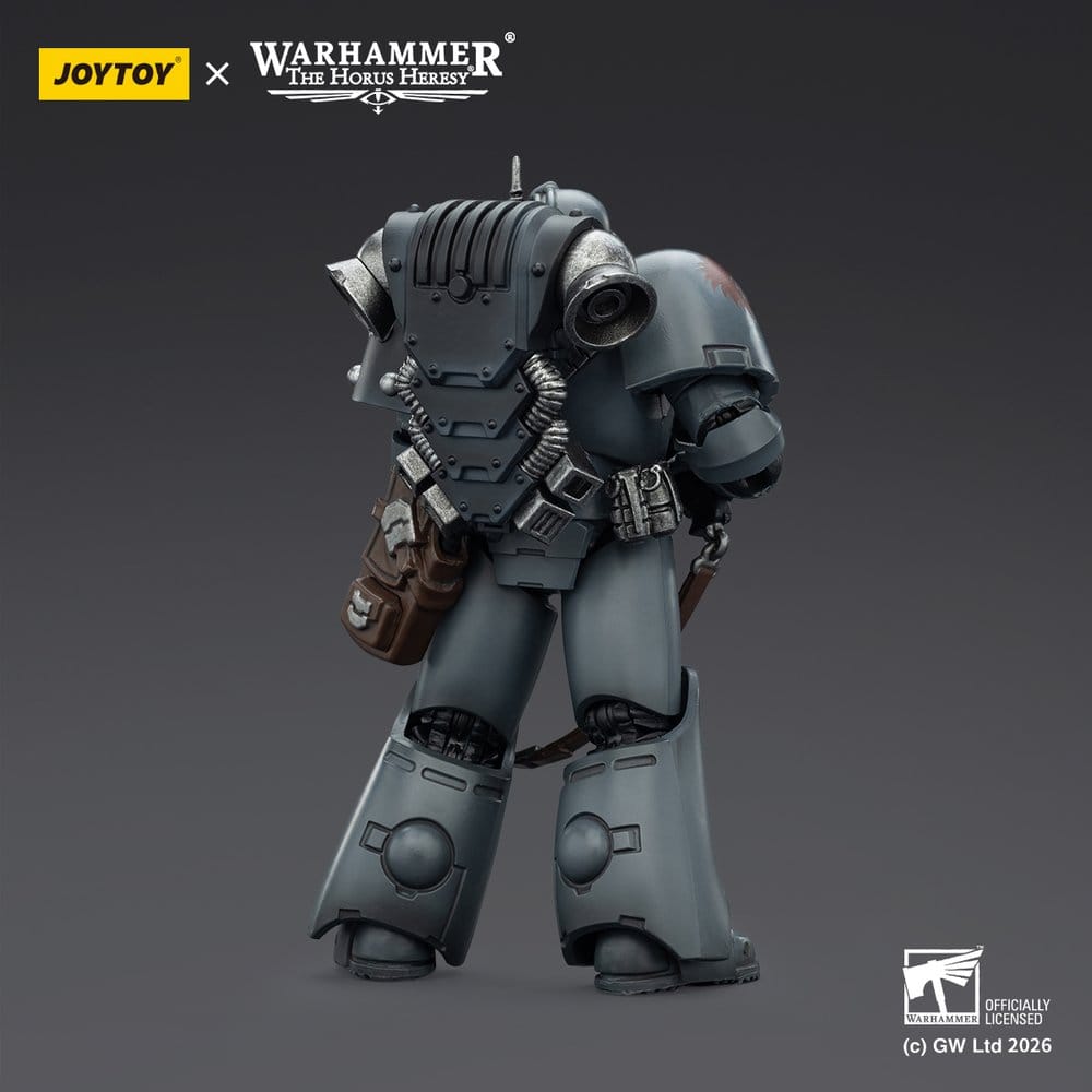 JoyToy Horus Heresy Space Wolves MKVI Tactical Legionary figure, back view showing backpack, on dark