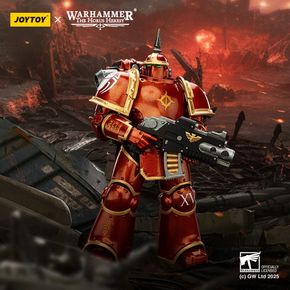 JoyToy Horus Heresy Thousand Sons MK III Tactical Legionary figure, holding bolter against battlefield backdrop