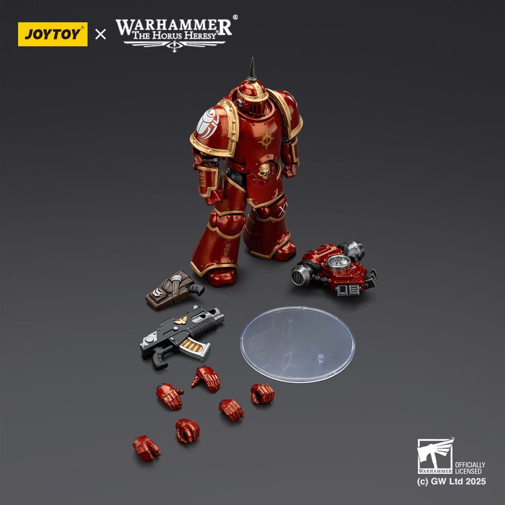 JoyToy Horus Heresy Thousand Sons MK III Tactical Legionary figure, contents on dark: figure, weapons, hands, stand
