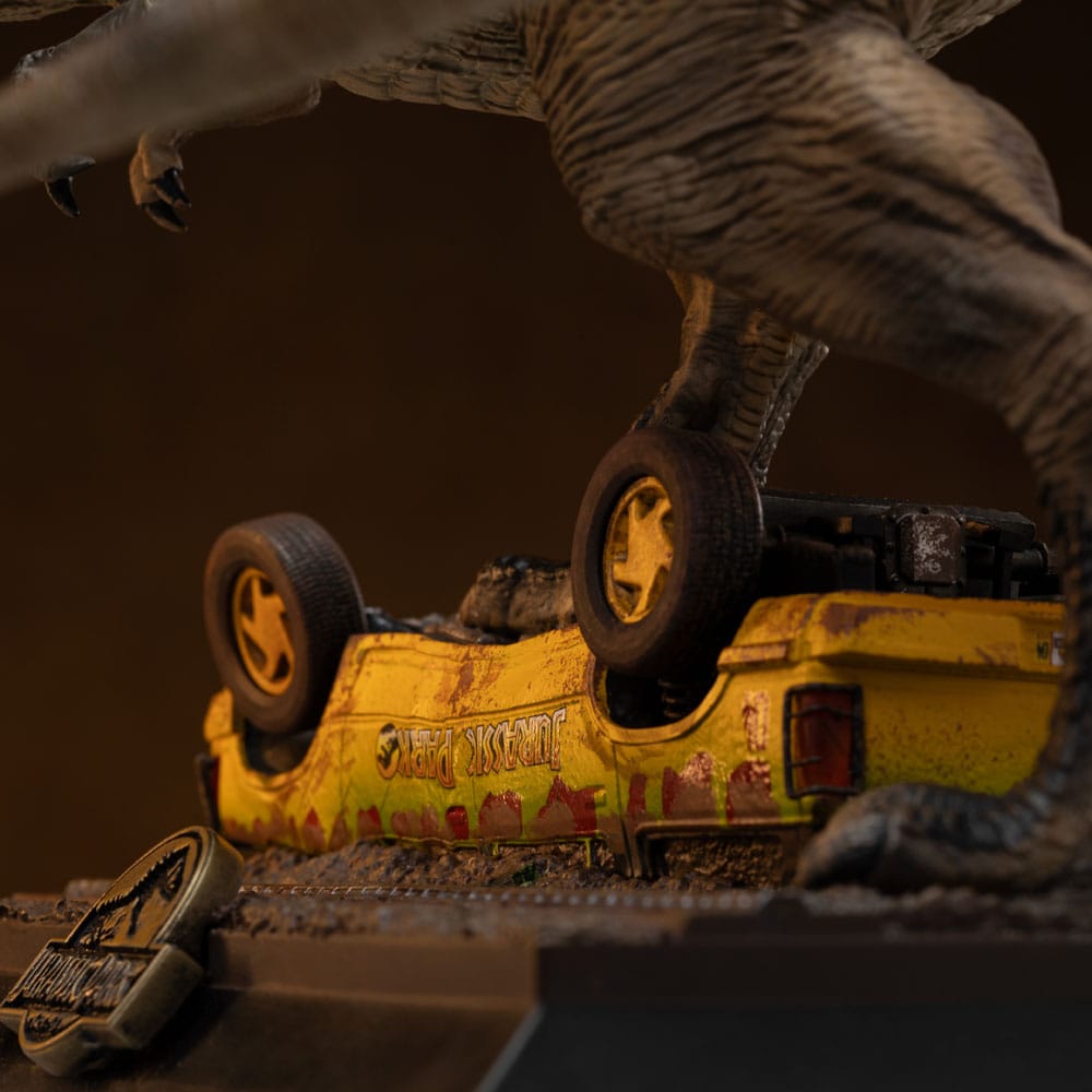 Jurassic Park Icons T-Rex Attack statue - view 7