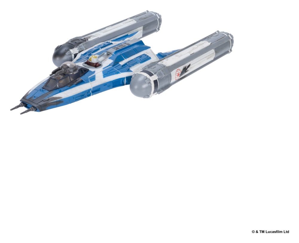 Star Wars Medium Vehicle & Figure Assortment BTL-B Y-wing & Ahsoka & R7-A7