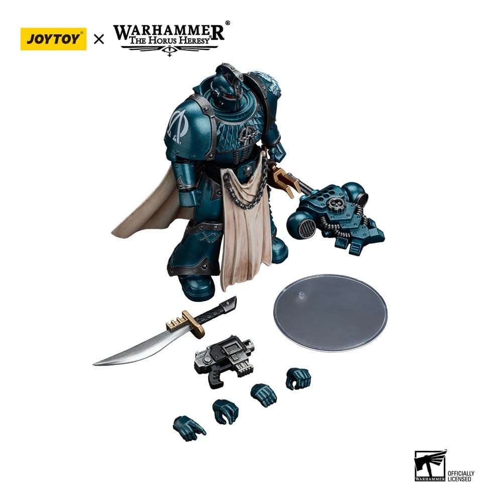 Warhammer The Horus Heresy Action Figure Alpha Legion Praetor with Power Sword 13 cm
