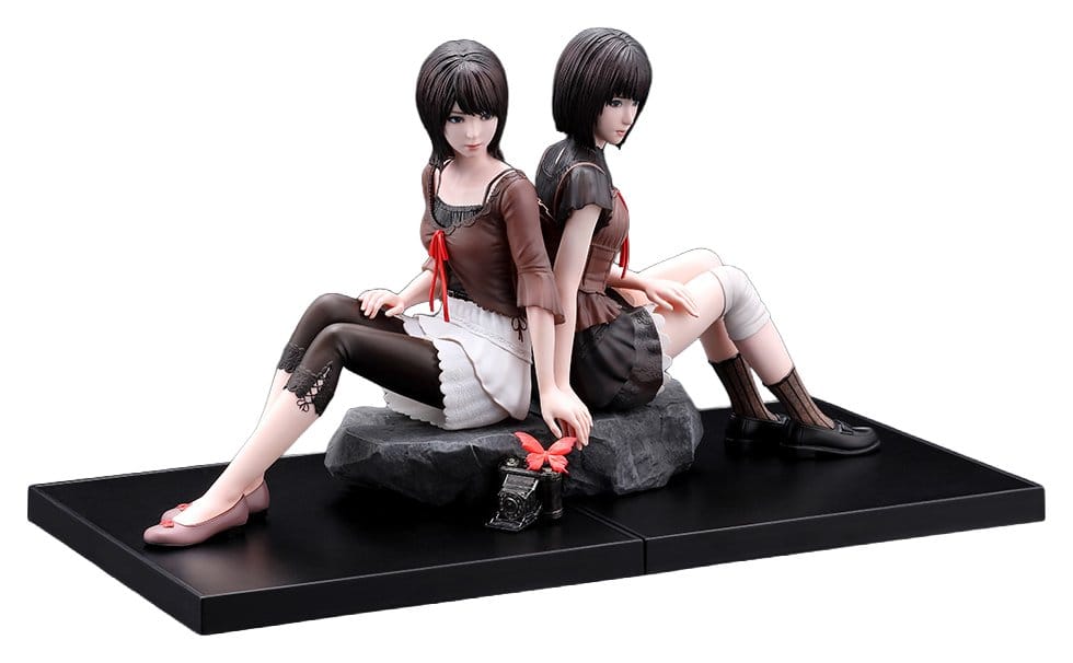 Fatal Frame II: Crimson Butterfly Remake Oshi Works PVC Figure Mio Amakura Mayu Amakura 16 cm