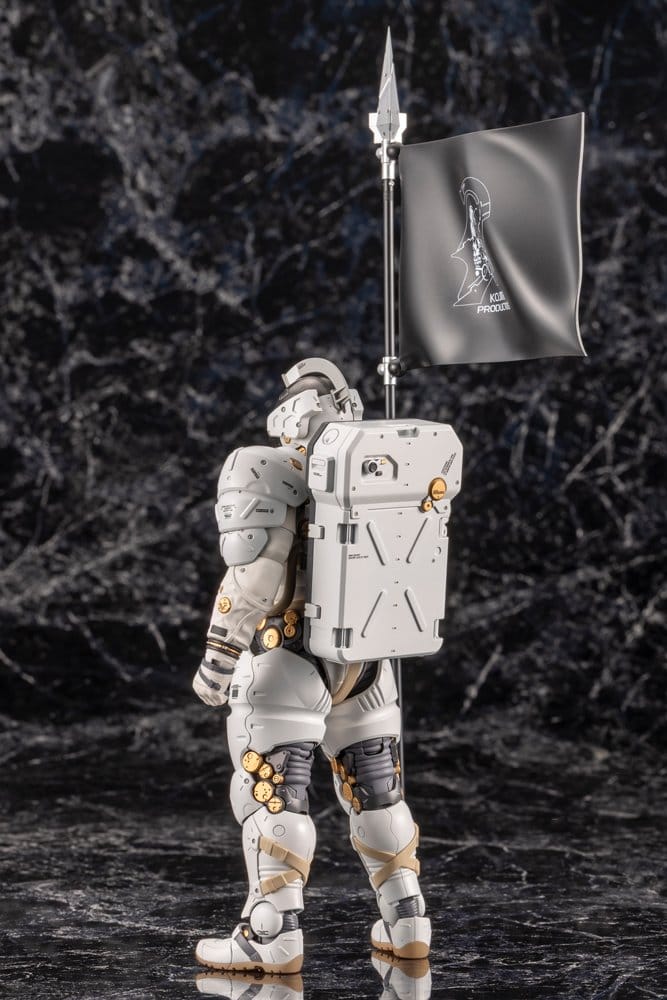 Kojima Productions Plastic Model Kit Ludens 19 cm
